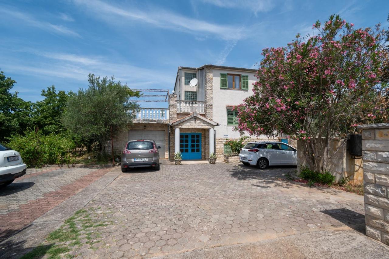 Apartments And Rooms By The Sea Mrljane, Pasman - 327 Neviđane Dış mekan fotoğraf