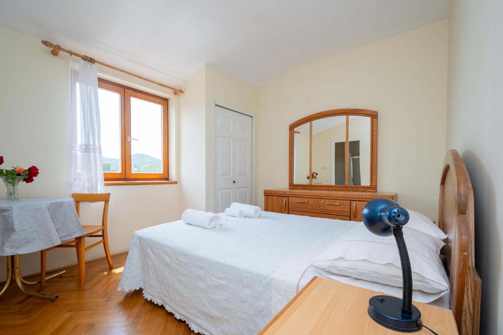 Apartments And Rooms By The Sea Mrljane, Pasman - 327 Neviđane Oda fotoğraf